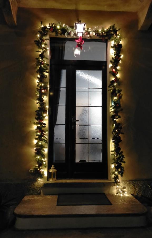 Kinghouse Apartment โดโมดอสโซลา ภายนอก รูปภาพ